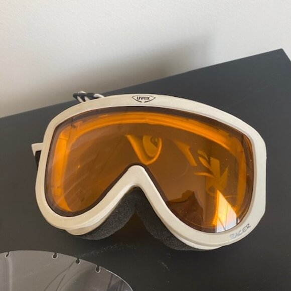 UVEX Racer Ski Goggles + Spare Clear Lens - Picture 3 of 5